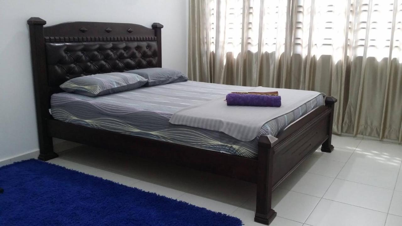 Cosy Spacious In Batu Pahat With Wifi & Genting Clubhouse Holiday home