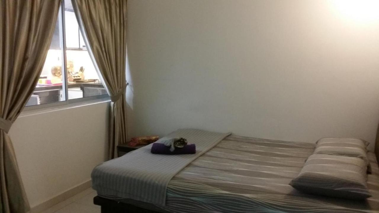 Cosy Spacious In Batu Pahat With Wifi & Genting Clubhouse Holiday home