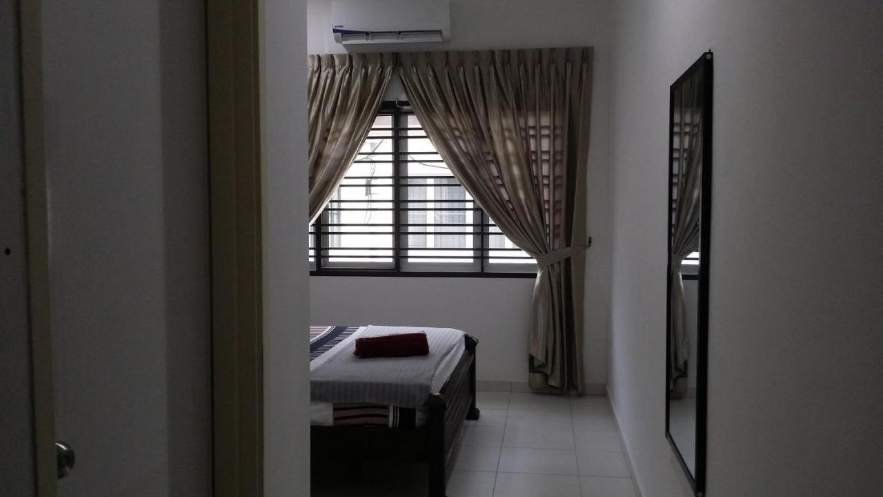 Cosy Spacious In Batu Pahat With Wifi & Genting Clubhouse Holiday home