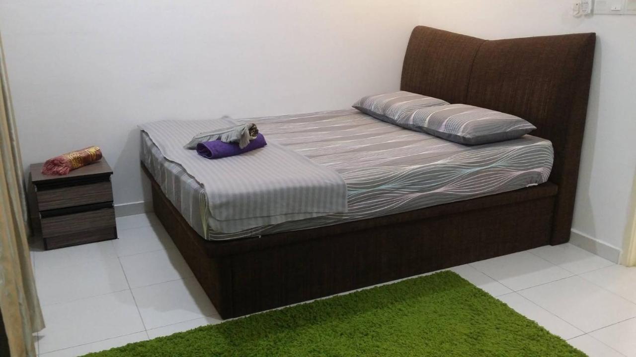 Cosy Spacious In Batu Pahat With Wifi & Genting Clubhouse * Kampong Seri Gading