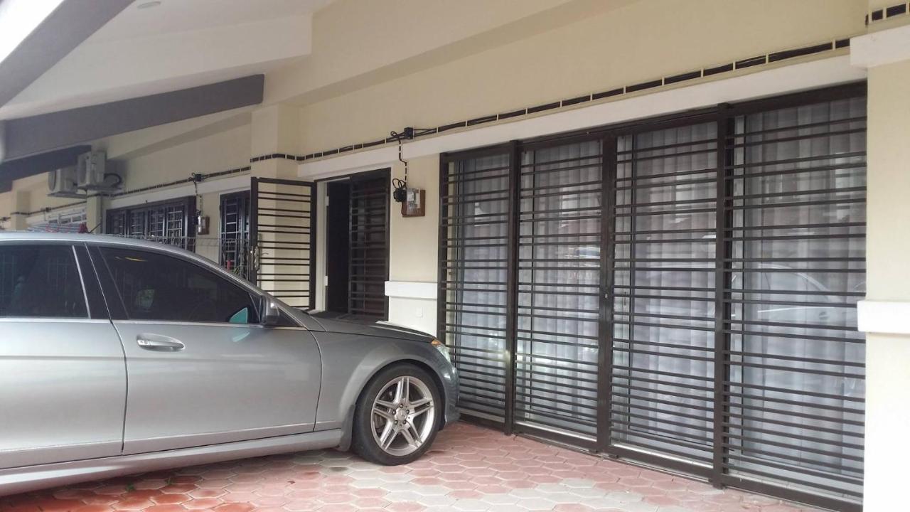Cosy Spacious In Batu Pahat With Wifi & Genting Clubhouse *