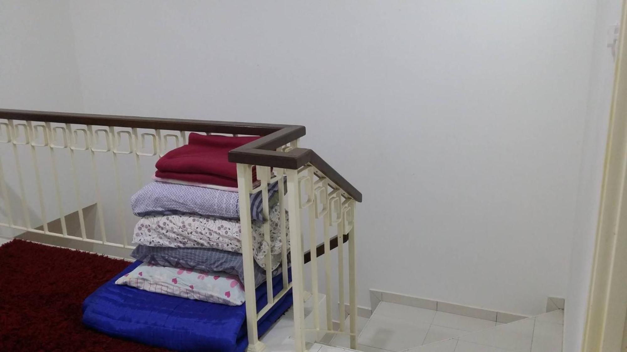 Cosy Spacious In Batu Pahat With Wifi & Genting Clubhouse * Kampong Seri Gading