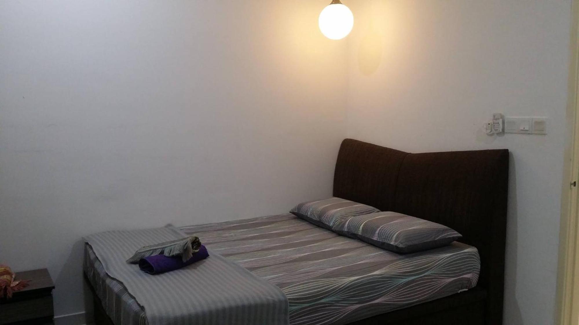Cosy Spacious In Batu Pahat With Wifi & Genting Clubhouse Holiday home Kampong Seri Gading